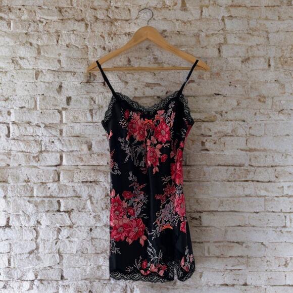 Victoria’s Secret Black Silky Floral Lace Nightgown Slip, Size XS, EUC - Picture 1 of 5